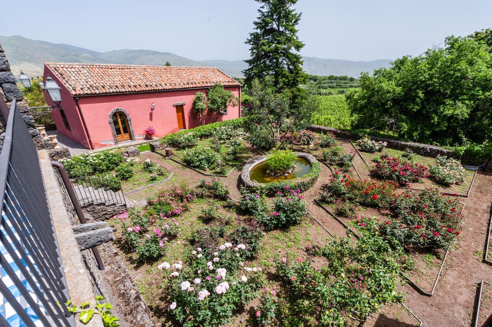 Terrazze Dell'Etna - Country Rooms And Apartments Randazzo Exteriér fotografie